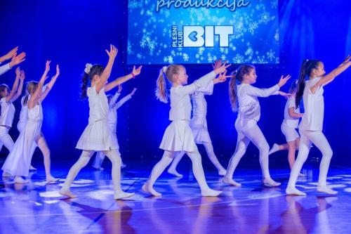 IMGCanon EOS R614December1707-31