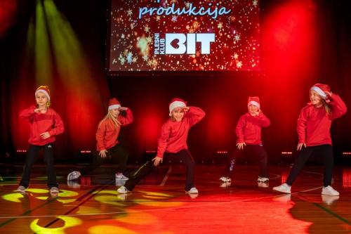 IMGCanon EOS R614December1713-51