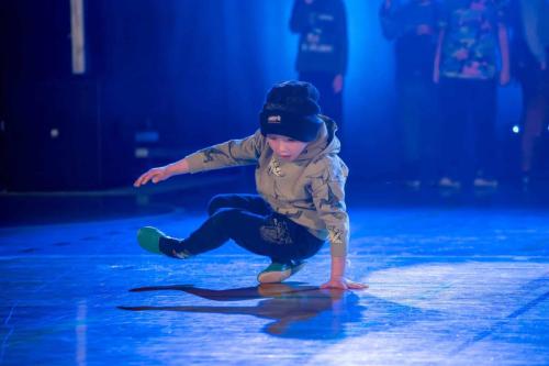 IMGCanon EOS R614December1729-74