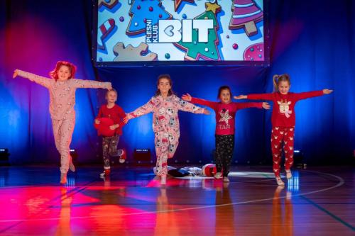 IMGCanon EOS R614December1731-29