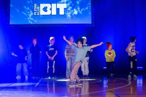 IMGCanon EOS R614December1739-8