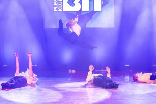 IMGCanon EOS R614December2112-31